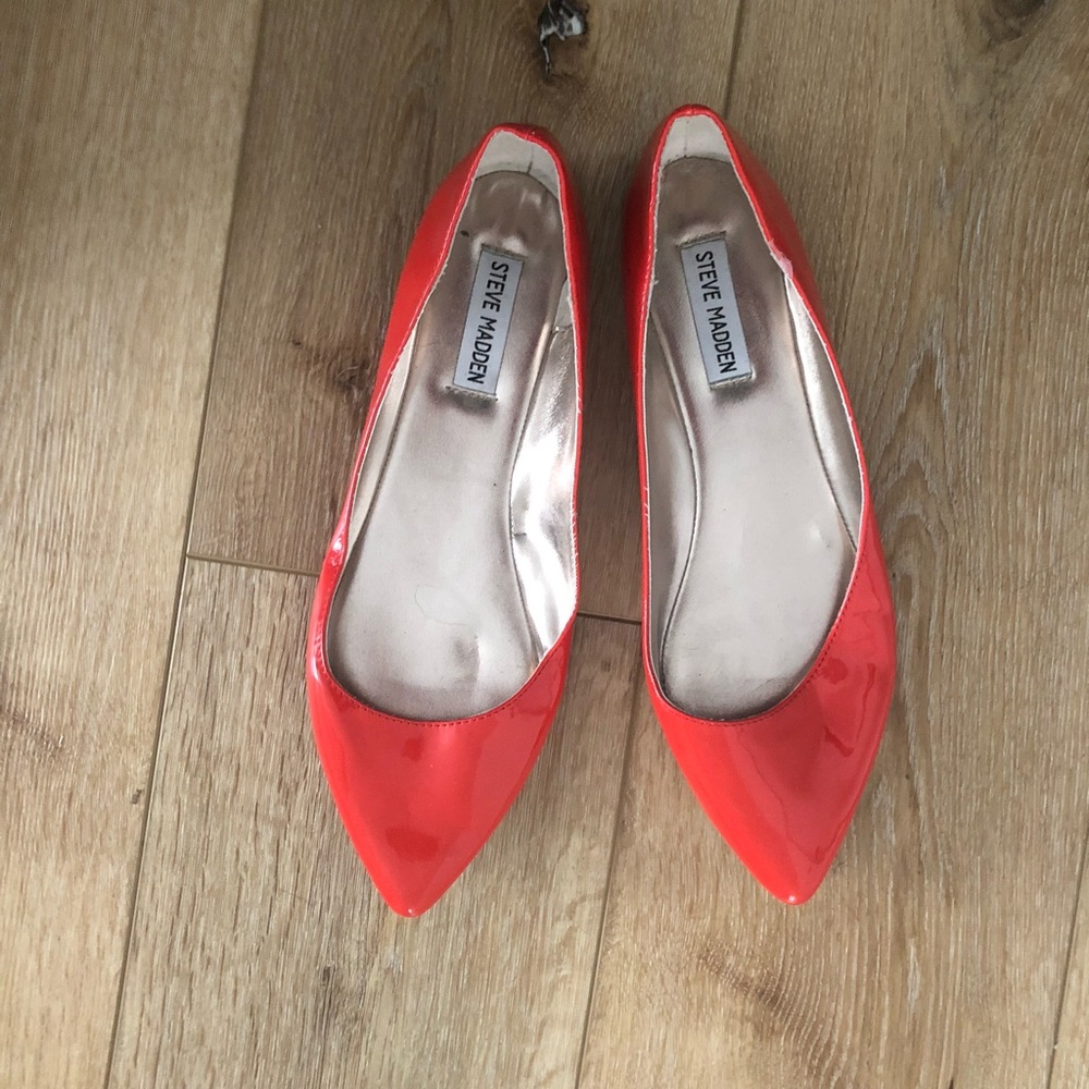New Steve Madden Red Faux Patent Leather flats s10
